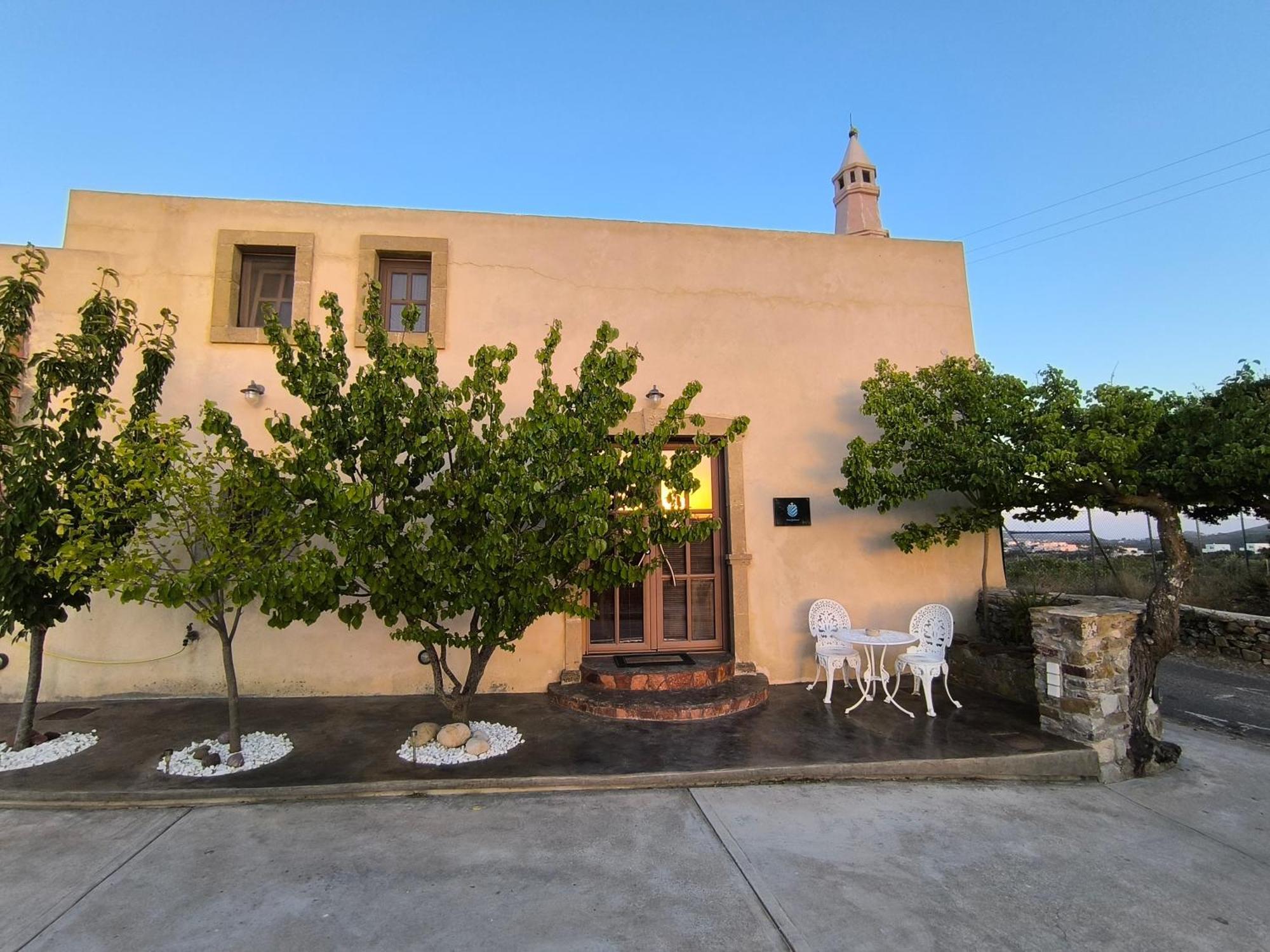 Karvounades Donquihotel Chalet מראה חיצוני תמונה